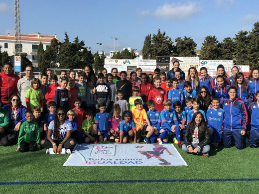 (Fotos) Fútbol para tod@s en Es Mercadal