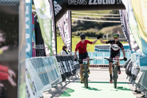 Ganadores en mountain bike (Foto: Jordi Saragossa)