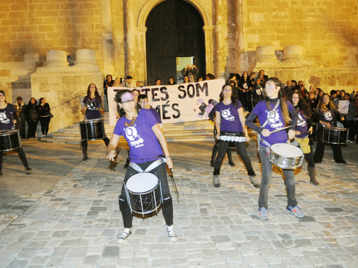 (Fotos) 1.600 personas claman en Maó por la igualdad