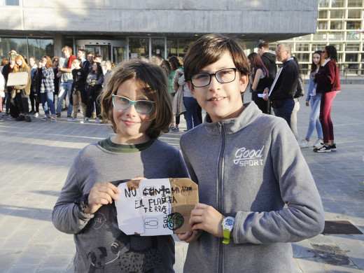 (Fotos) Los jóvenes exigen luchar contra el cambio climático