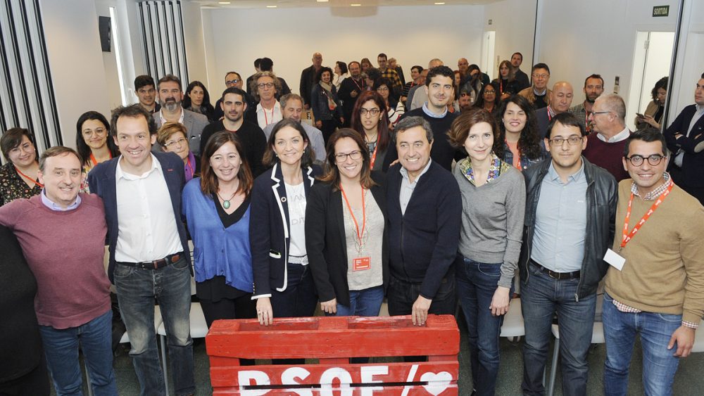 Foto de familia de los participantes en la conferencia (Fotos: Tolo Mercadal)