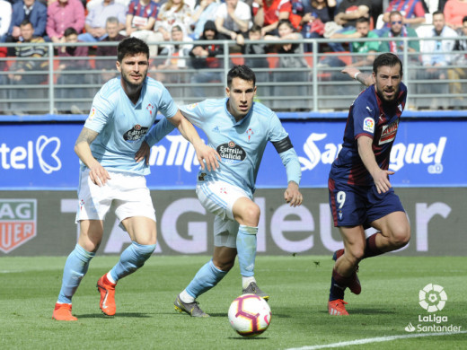 (Galería de fotos) Un gol de Sergi Enrich otorga el triunfo al Eibar