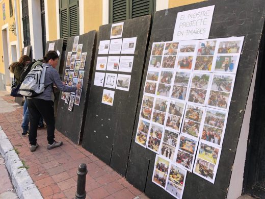 (Vídeo y fotos) Los escolares sacan el ajedrez a las calles de Maó