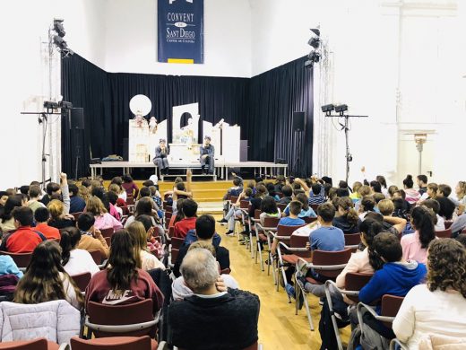 (Galería de fotos) Más de 1.000 personas disfrutan del teatro en Alaior