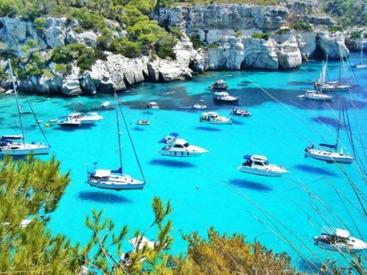 El mar de Menorca es uno de sus atractivos