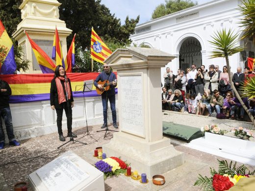 (Fotos) Menorca recuerda el 14 de abril de 1931