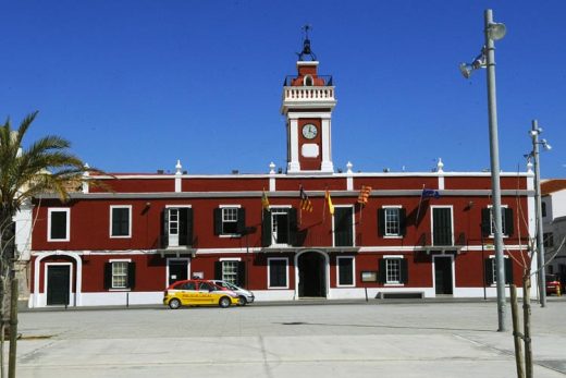 El ayuntamiento de Es Castell explicará cómo se pueden tramitar estas ayudas