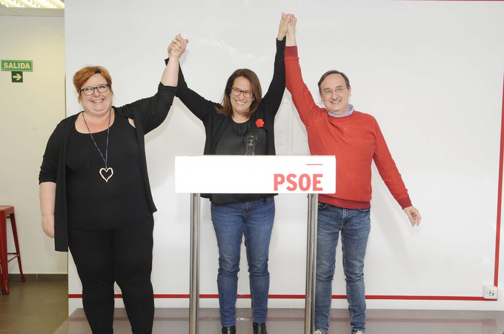 Imagen del triunfo en la sede del PSOE (Foto: Tolo Mercadal)