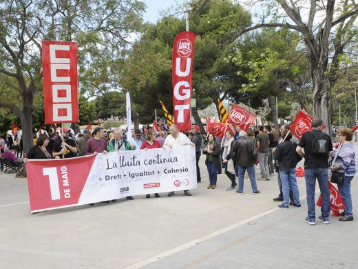 200 personas reivindican en Menorca los derechos de los trabajadores