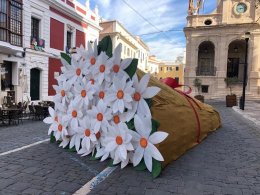 (Fotos) Maó se llena de flores