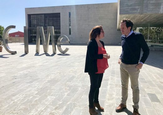 Susana Mora, candidata del PSOE al Consell, y Marc Pons, candidato al Parlament
