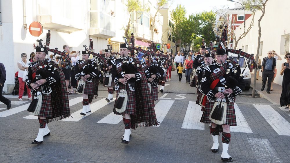 The City of Norwich Pipe Band.