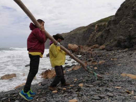 (Fotos) Los Escoltes de Menorca retiran 600 kilos de residuos de las playas