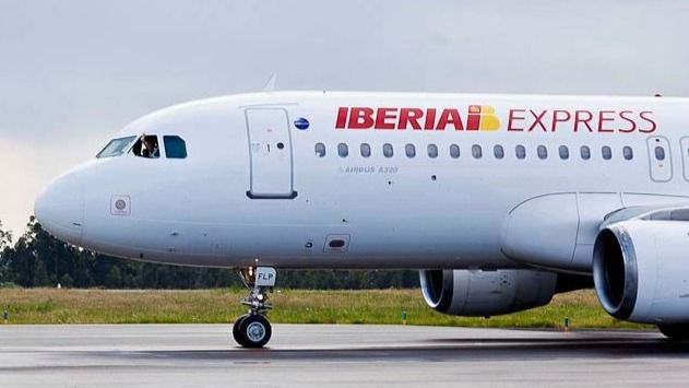 Avión de Iberia Express.