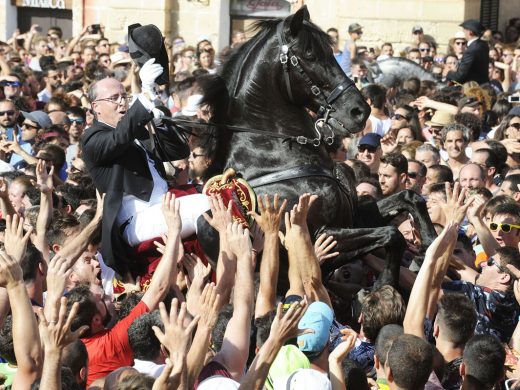 Una entrada complicada del Caixer Senyor inicia el Caragol des Born