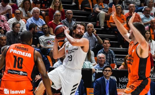 Llull, en una acción del partido (Foto: ACB Photo)