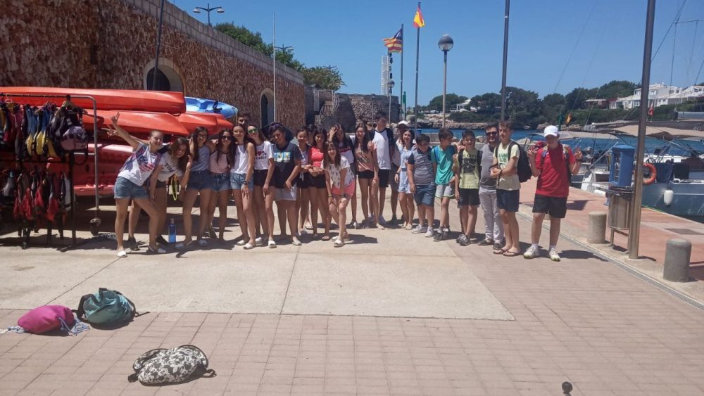 Foto de familia de los alumnos (Fotos: CN Ciutadella)