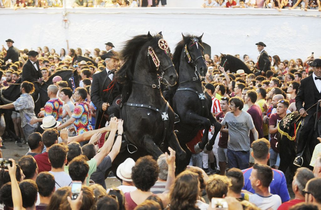 Imagen de archivo de las fiestas de Sant Joan (Foto: Tolo Mercadal).