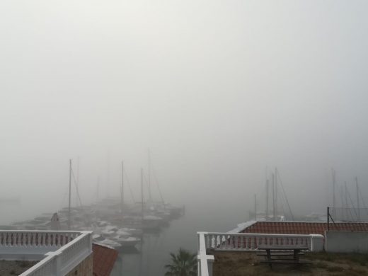 (Fotos) La niebla cubre Menorca