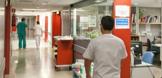 La situación de acoso que sufrió la profesional fue tal que su trabajo con el resto de pacientes "se vio interrumpido en diversas ocasiones por este familiar".