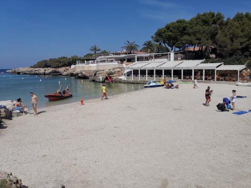 Playa de Cala Blanca (Foto: Ajuntament de Ciutadella)