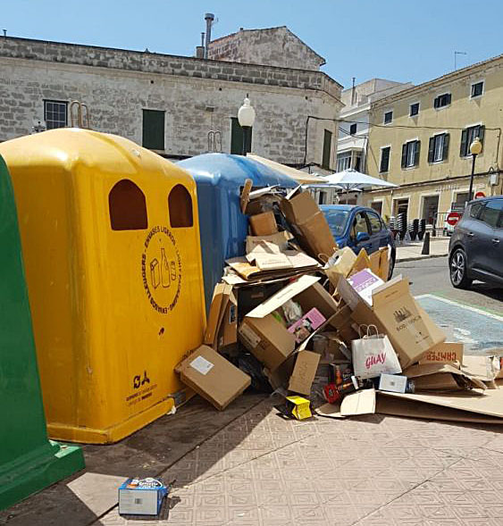 Imagen de este mediodía en la Plaza Bastión.