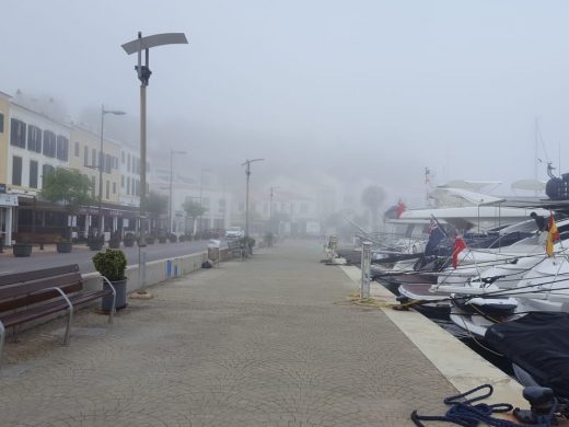 (Fotos) La niebla cubre Menorca