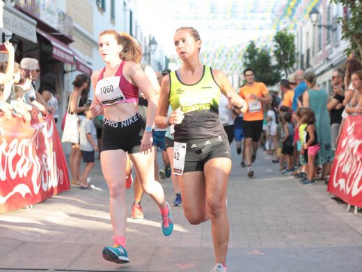 (Fotos) Leire López y Xavi Cubas se apuntan la carrera de Sant Martí