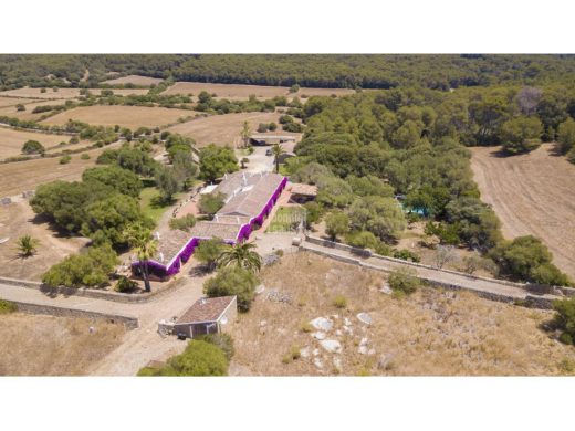 (Vídeo y fotos) La impresionante finca de 1 millón de m2 que sale a la venta en Alaior