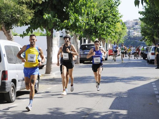 (Fotos) Es Castell se calza las zapatillas