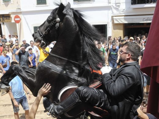 (Vídeo) La fiesta no para en Es Mercadal