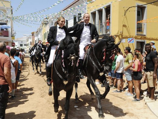 (Vídeo) La fiesta no para en Es Mercadal