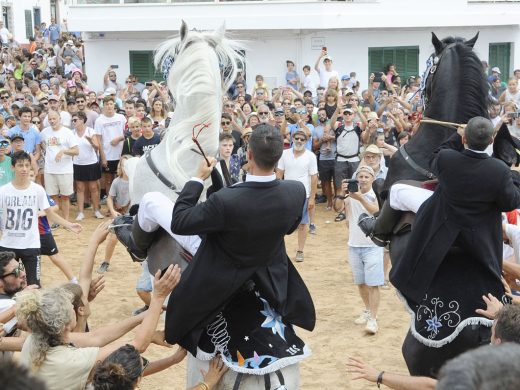 (Vídeo y fotos) Día grande en Fornells