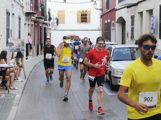 (Fotos) Xavi Cubas se impone en un apretado sprint en Alaior