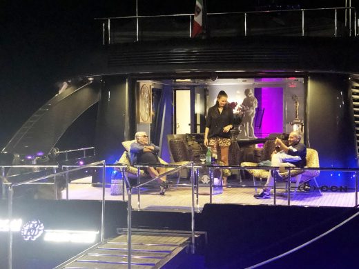 (Fotos) Roberto Cavalli descansa en el puerto de Maó con su nuevo yate