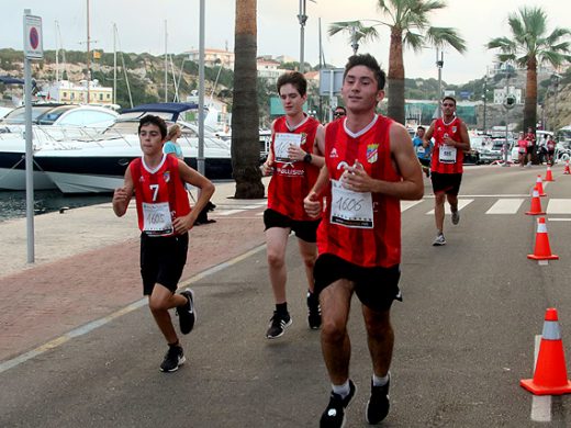 (Galería de fotos) Maó se entrega al deporte