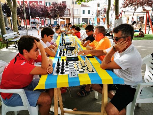 (Fotos) 44 jugadores en el Torneo de Ajedrez de Sant Llorenç