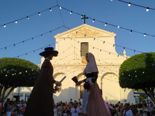 (Fotos) Fiesta, gigantes y paella en Sant Lluís