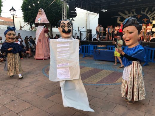 (Fotos y vídeo) Sant Lluís ya vive las fiestas