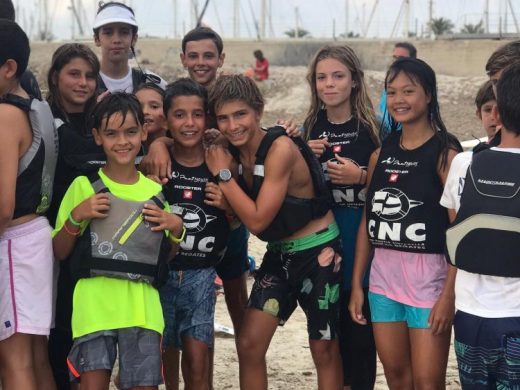 (Fotos) La cantera del  Club Nàutic de Ciutadella suma horas de mar