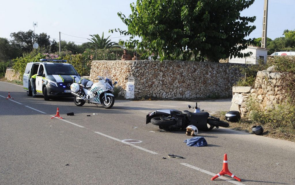 El tráfico quedó cortado en la carretera Me8