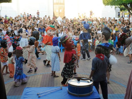 (Fotos y vídeo) Sant Lluís ya vive las fiestas