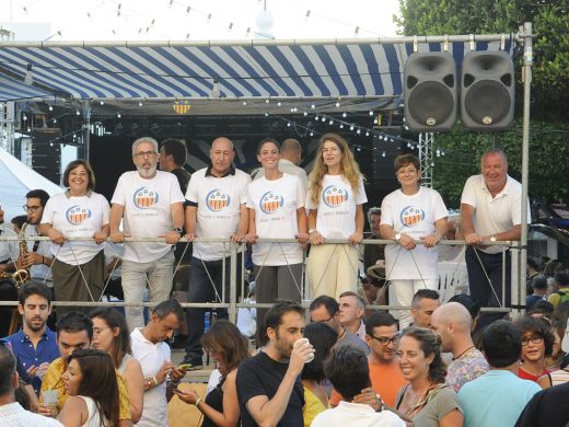 (Vídeo y fotos) Sant Lluís se entrega a la fiesta