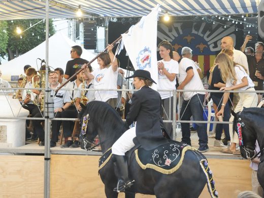 (Vídeo y fotos) Sant Lluís se entrega a la fiesta