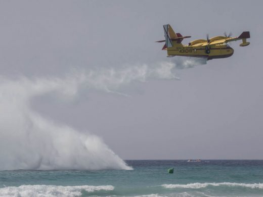 (Fotos y vídeo) Mil piruetas y acrobacias en el cielo