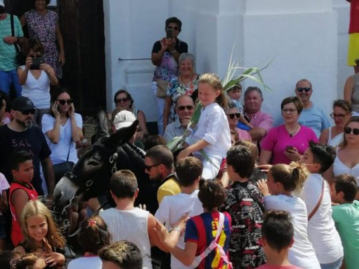 (Galería de fotos) Paellas y “jaleo d’ases” para despedir las fiestas de Sant Lluís