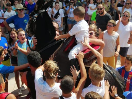 (Galería de fotos) Paellas y “jaleo d’ases” para despedir las fiestas de Sant Lluís