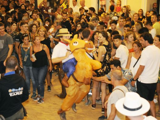 (Fotos Vídeo) Fiesta grande en Maó