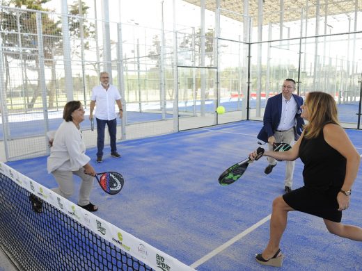 (Fotos) Sant Lluís estrena sus pistas de pádel para el WPT