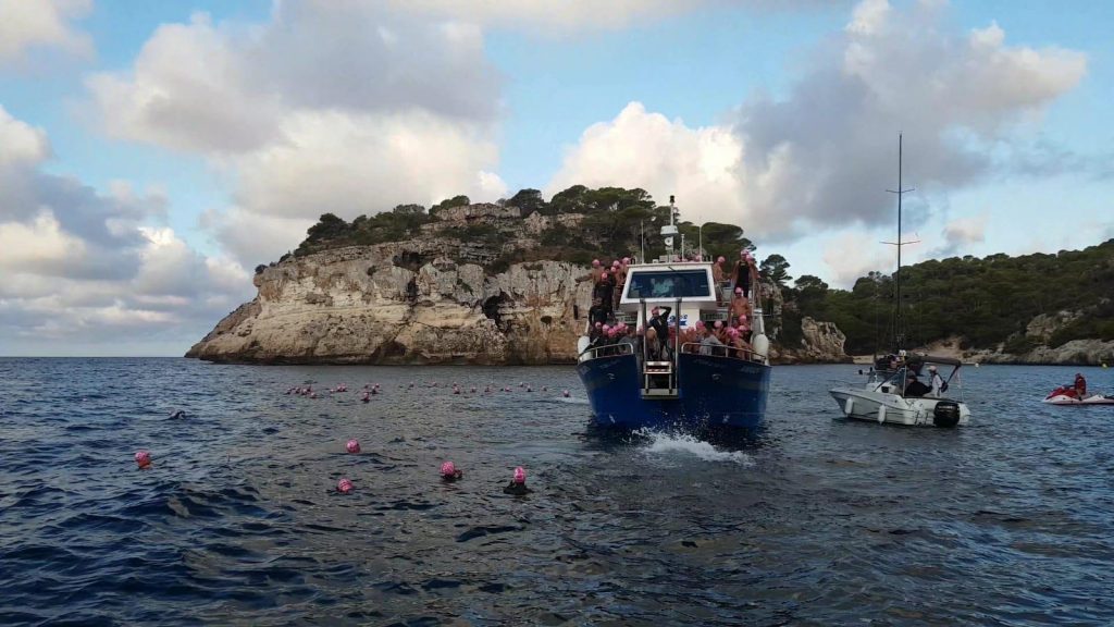 Una imagen de la salida de la prueba (Fotos: Swim in Menorca)